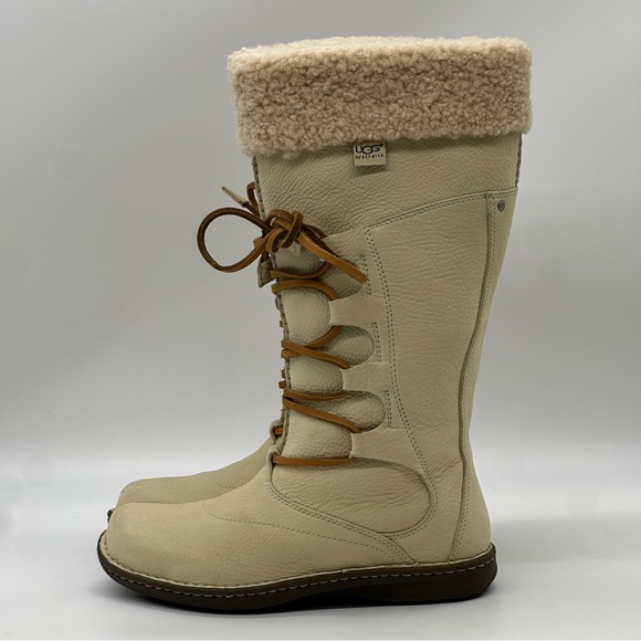 UGG Lace Up Boots. Size 10 - Picture 5 of 11